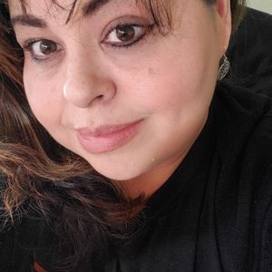 Meet your Posher, Elaine